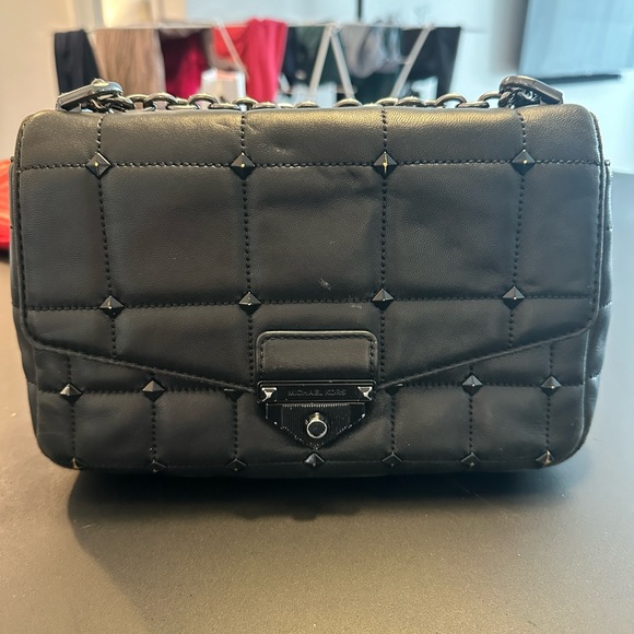 Michael Kors crossbody - Picture 1 of 4